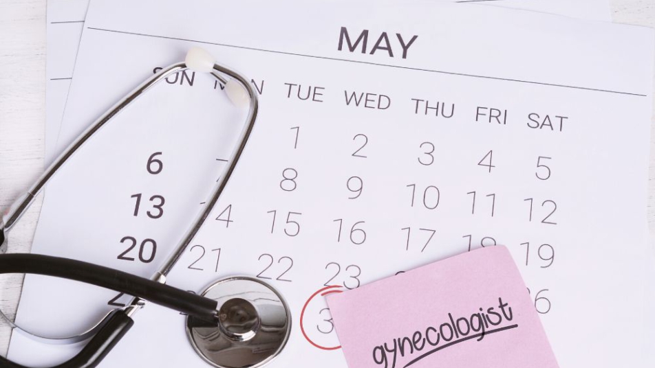 kalendarz z terminem kontrolnej wizyty u lekarza
